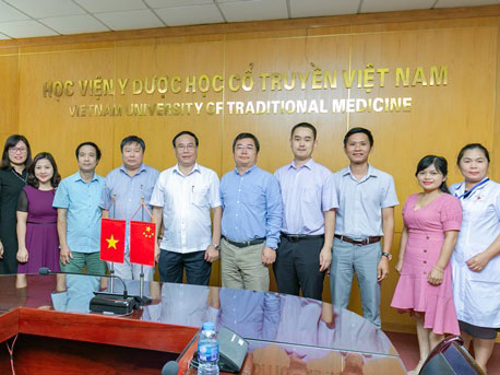 Tiếng c&ograve;i h&uacute;-tản văn của Vũ Thị Minh Huyền